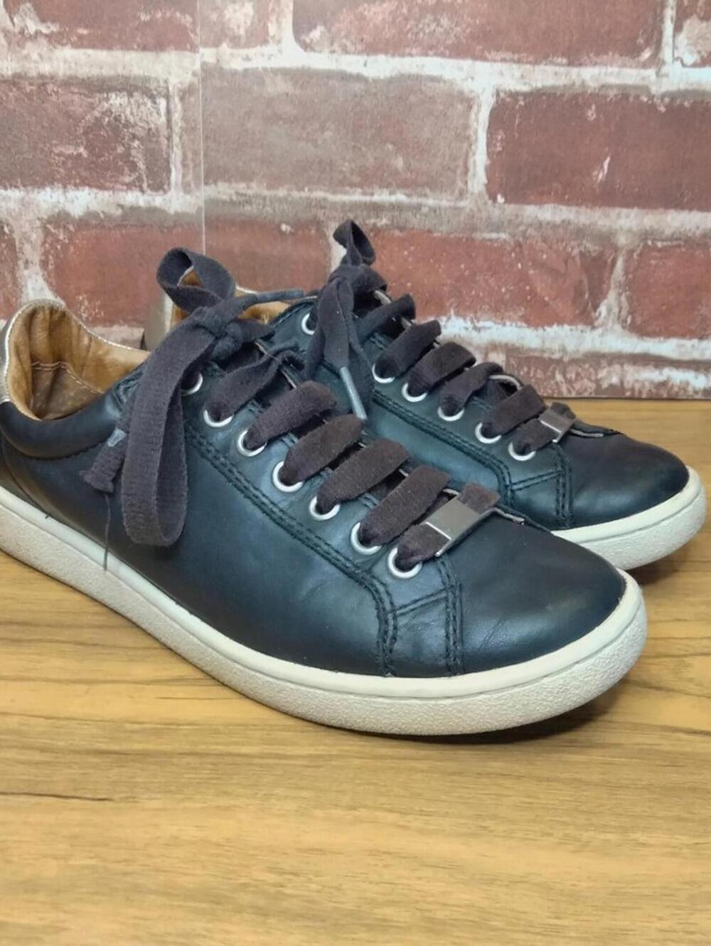 UGG Shoes Womens Size 7 Black Leather Low Top Sneakers
